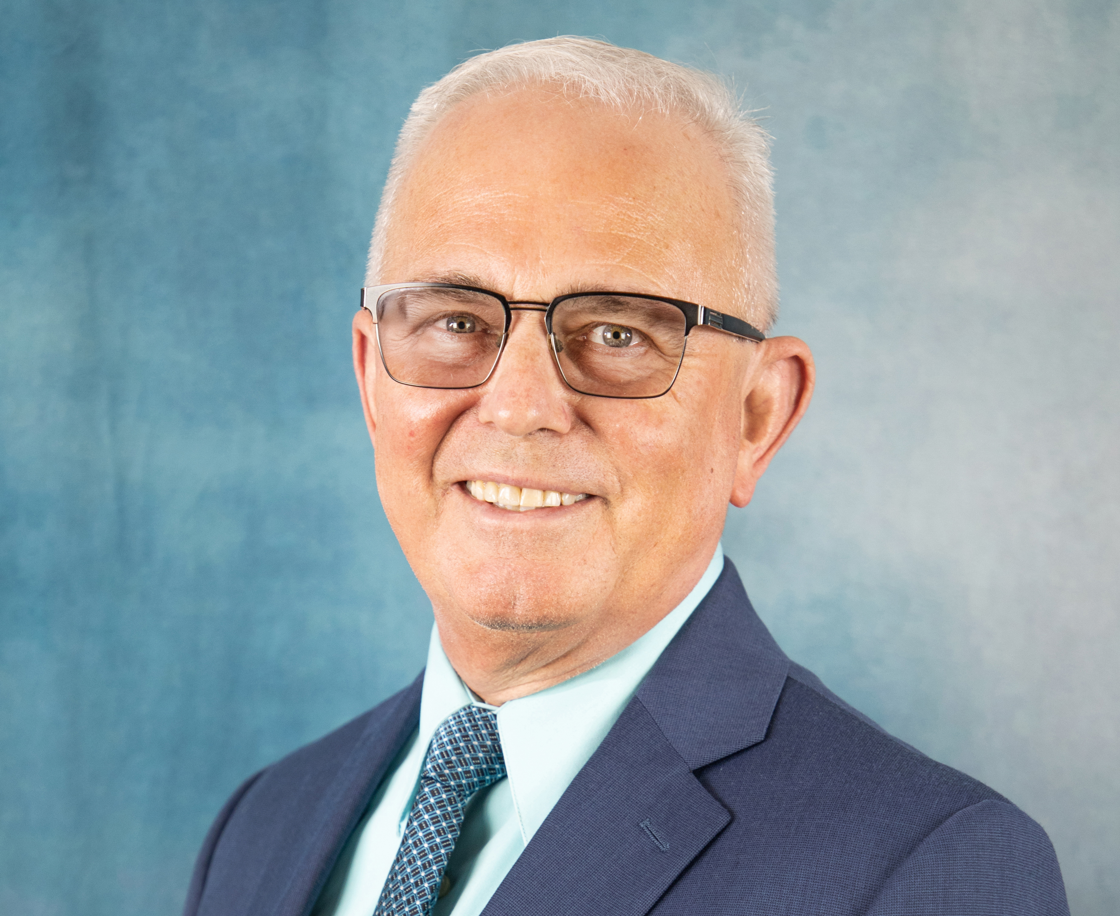 Lee Harwell Web Cropped Lee Harwell Web Cropped