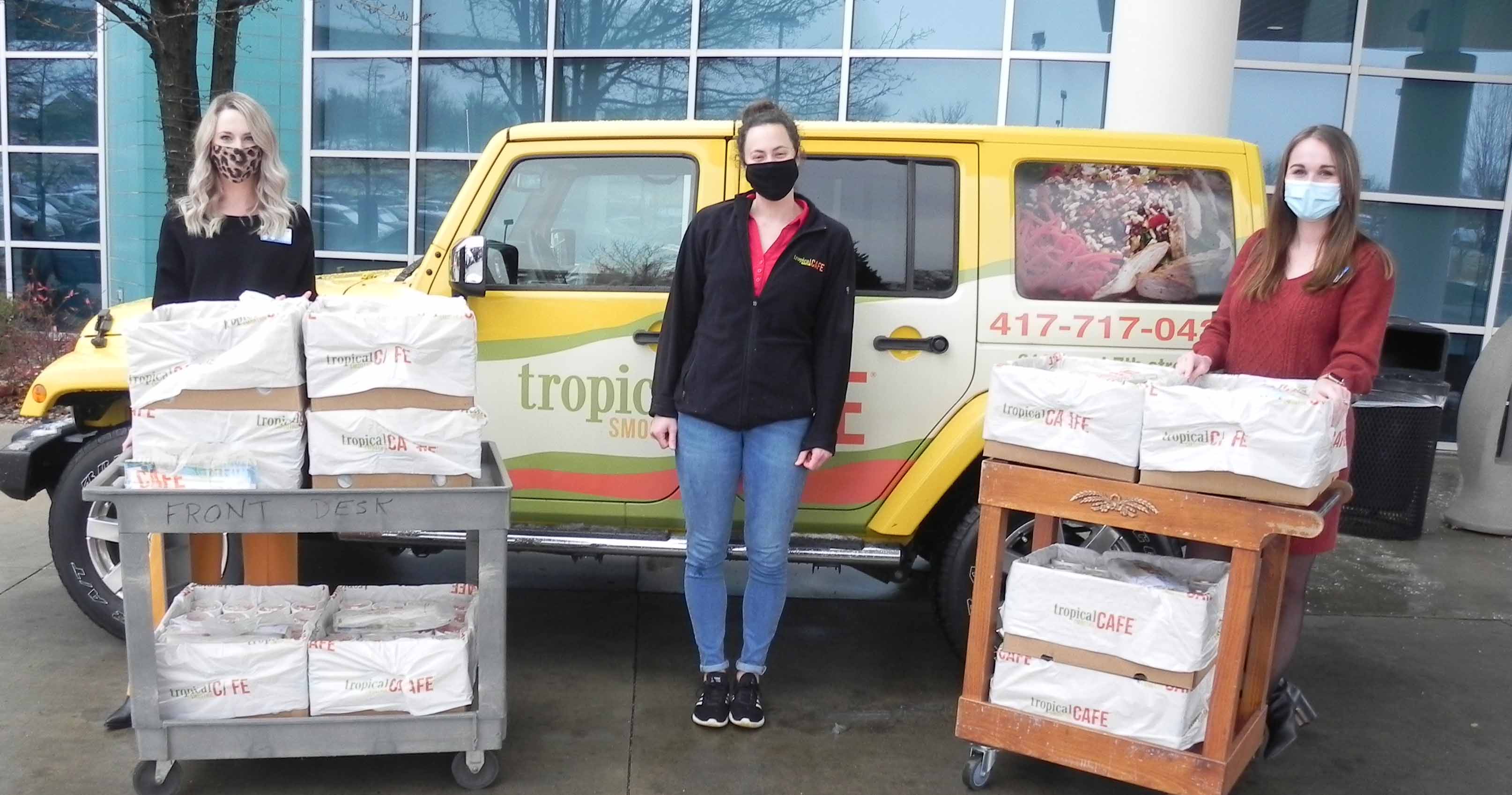 Freeman Hospital Crews Treated to Tropical Smoothies